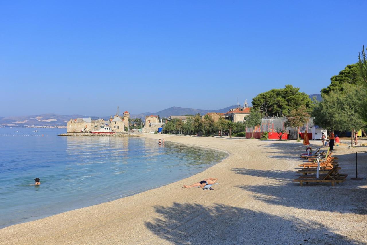 Apartments With A Parking Space Kastel Gomilica, Kastela - 21630 Zewnętrze zdjęcie